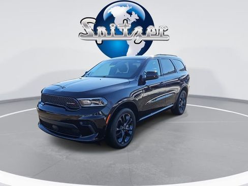 Used 2024 Dodge Durango SXT w/ SXT Blacktop Group image 3