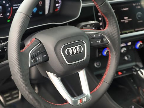 New 2025 Audi Q3 2.0T Premium Plus image 16