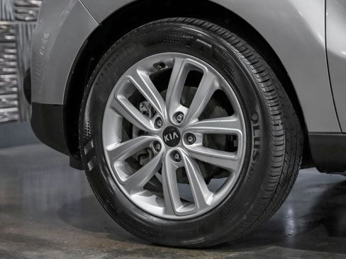 Used 2019 Kia Soul + image 53