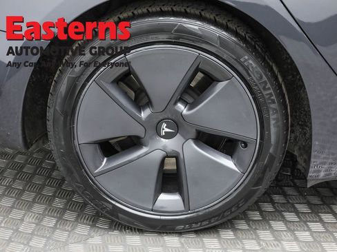 Used 2023 Tesla Model 3 Standard Range image 27