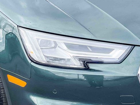 Used 2017 Audi A4 2.0T Premium Plus w/ Premium Plus Package image 7