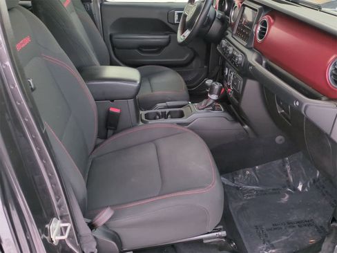 Certified 2023 Jeep Gladiator Rubicon w/ Cold Weather Group image 21