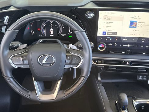 Used 2024 Lexus RX 350 image 14