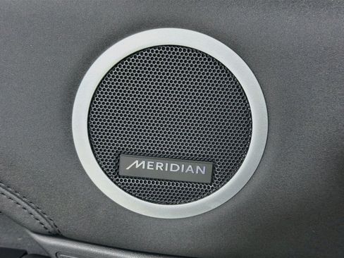 Used 2026 Land Rover Discovery S AWD/4WD image 19