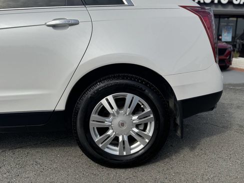 Used 2014 Cadillac SRX Luxury w/ Driver Awareness Package image 23