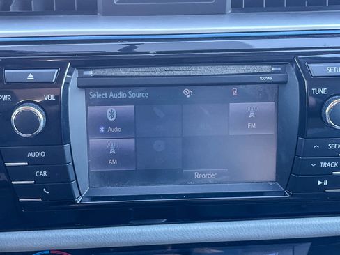 Used 2015 Toyota Corolla LE image 13