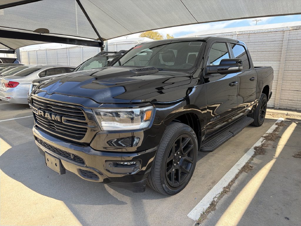 Used 2023 RAM 1500 Laramie AWD/4WD image 1