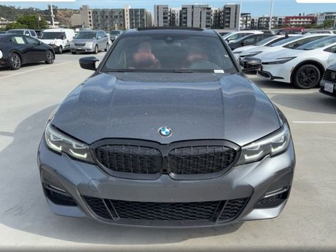Used 2022 BMW 330i Sedan w/ M Sport Package RWD image 2