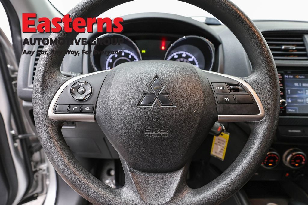 Used 2021 Mitsubishi Outlander Sport ES FWD image 12