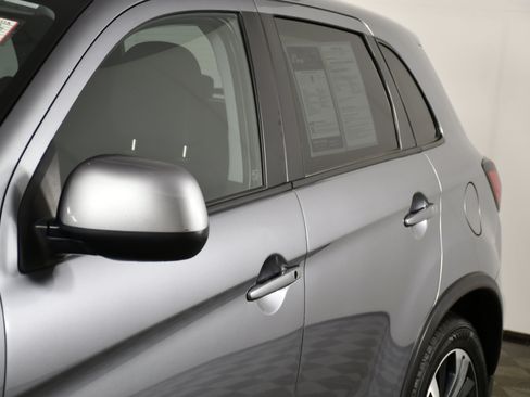 Used 2022 Mitsubishi Outlander Sport ES image 12