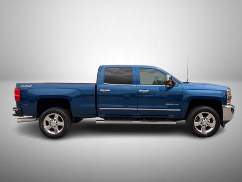 Used 2016 Chevrolet Silverado 2500 LTZ w/ Duramax Plus Package AWD/4WD image 5