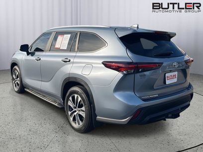 Certified 2024 Toyota Highlander XLE