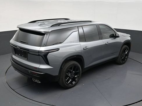 Used 2026 Chevrolet Traverse RS FWD image 17