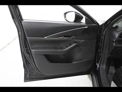 Certified 2023 MAZDA CX-30 AWD 2.5 S w/ Preferred Package image 4