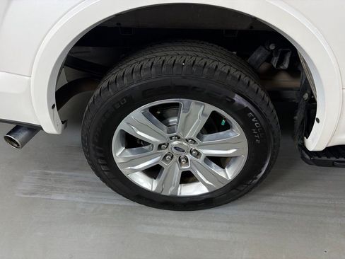 Used 2018 Ford F150 Platinum w/ Equipment Group 701A Luxury RWD image 11