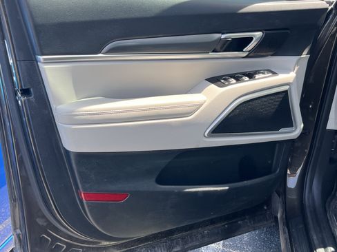 Used 2020 Kia Telluride S AWD/4WD image 21