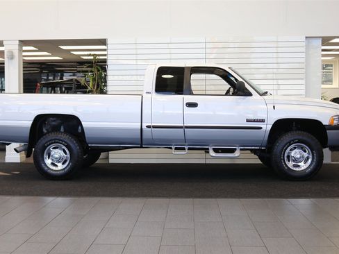 Used 2000 Dodge Ram 2500 Truck 4x4 Quad Cab image 5