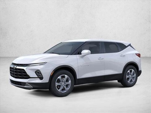 New 2026 Chevrolet Blazer LT image 3