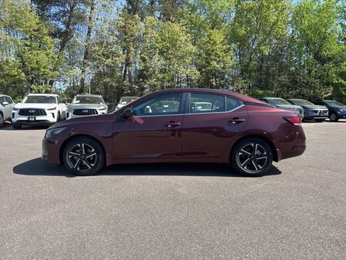 Used 2025 Nissan Sentra SV w/ All-Weather Package FWD image 9