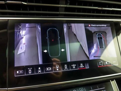 Used 2023 Audi Q8 Premium w/ Convenience Package image 25