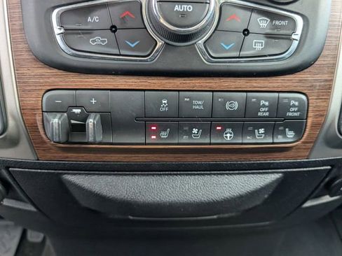 Used 2016 RAM 2500 Laramie image 21