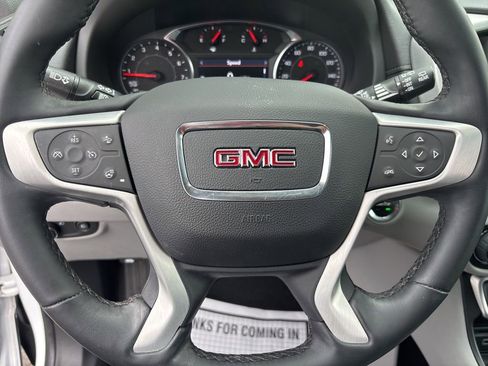 Used 2023 GMC Terrain SLT FWD image 28