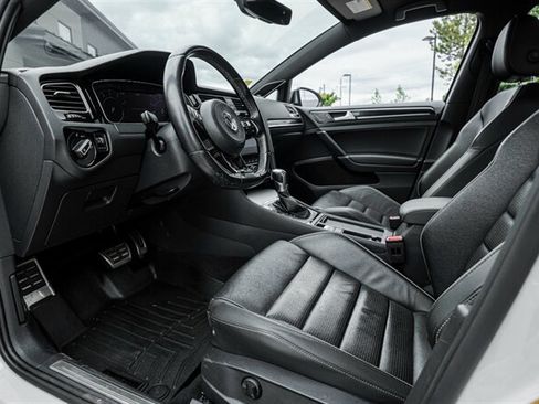 Used 2019 Volkswagen Golf R 4-Door AWD/4WD image 16