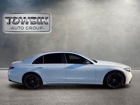 Used 2025 Mercedes-Benz S 580e 4MATIC Sedan image 3