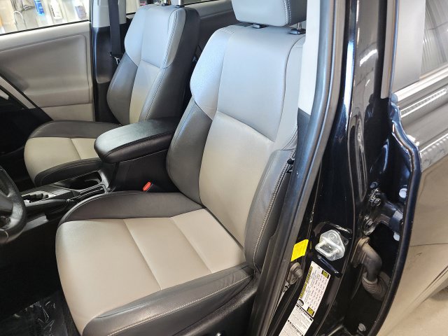 Used 2013 Toyota RAV4 Limited AWD/4WD image 13
