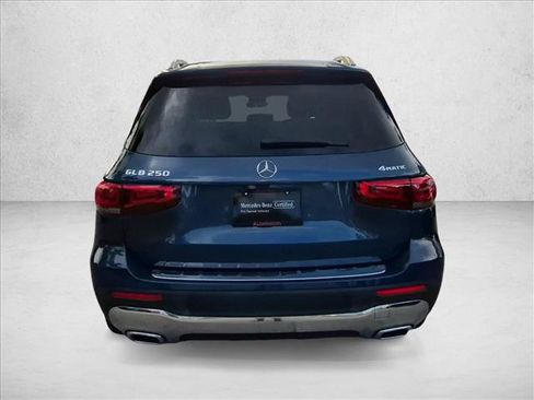 Certified 2022 Mercedes-Benz GLB 250 4MATIC image 7
