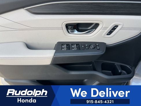 New 2026 Honda Pilot Touring image 10