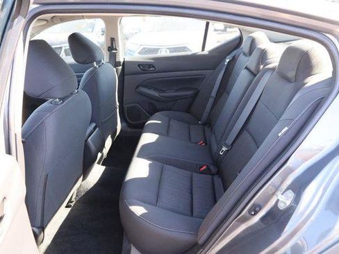 Used 2025 Nissan Altima 2.5 SV image 9