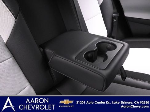 New 2026 Chevrolet Equinox EV LT image 36