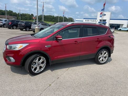 Used 2018 Ford Escape Titanium FWD image 4