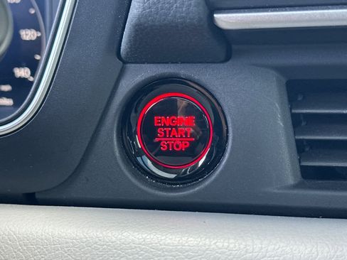 Certified 2024 Honda Pilot Elite image 27