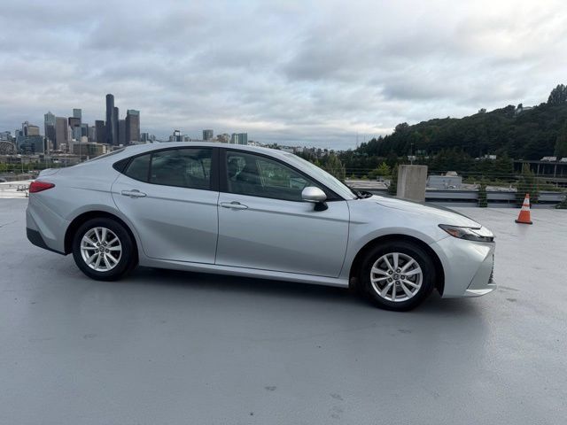 Used 2025 Toyota Camry LE FWD image 2