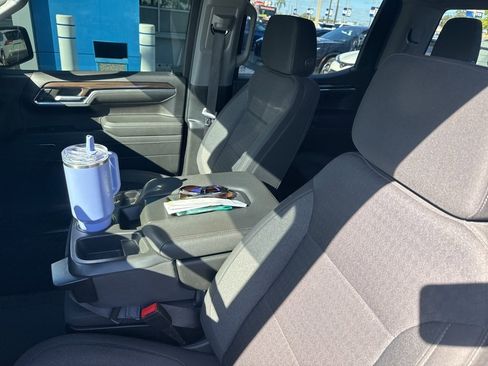 Used 2023 Chevrolet Silverado 1500 LT image 22