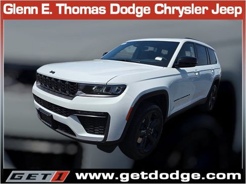 New 2026 Jeep Grand Cherokee L Limited w/ Limited Altitude Package AWD/4WD image 3