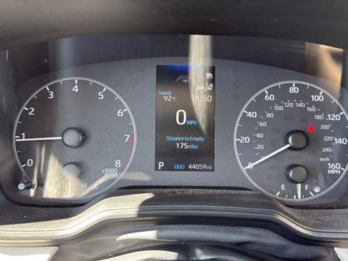 Used 2023 Toyota Corolla LE w/ LE Convenience Package FWD image 11