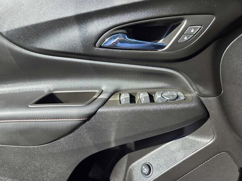 Certified 2024 Chevrolet Equinox RS FWD image 22
