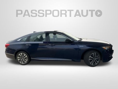 Used 2018 Honda Accord Touring image 3