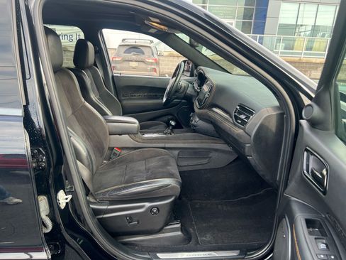 Used 2023 Dodge Durango R/T w/ Hemi Orange Plus Package image 31