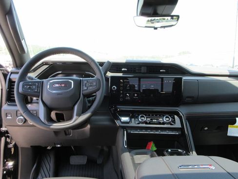 New 2026 GMC Sierra 2500 AT4 w/ AT4 Premium Plus Package AWD/4WD image 17