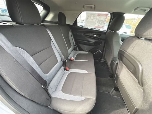 Used 2025 Chevrolet TrailBlazer LT w/ Driver Confidence Package image 25