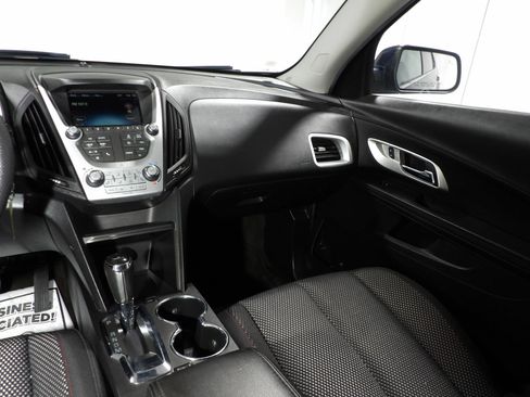 Used 2017 Chevrolet Equinox LT w/ Convenience Package FWD image 12