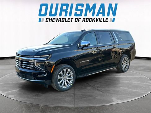 New 2026 Chevrolet Suburban Premier image 2