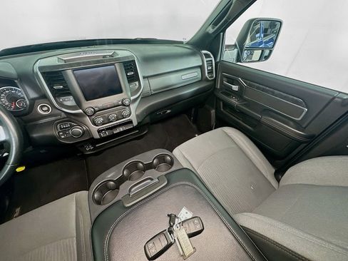 Used 2024 RAM 2500 Big Horn w/ Bed Utility Group image 11