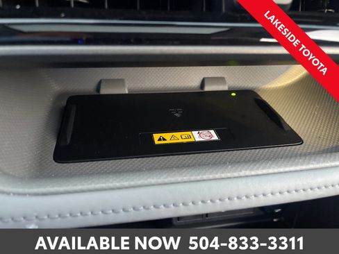 Used 2023 Toyota Highlander L image 32