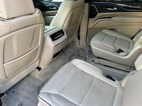 Certified 2023 Cadillac Escalade Premium Luxury w/ Performance Package image 14