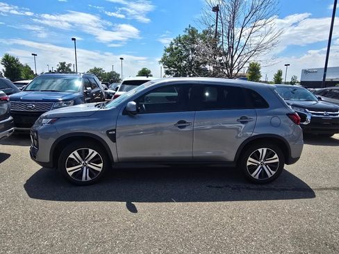 Used 2023 Mitsubishi Outlander Sport AWD image 2